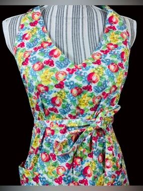 Adorable vintage all over fruit print halter wrap dress